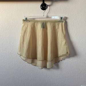 Mesh Pull-on High Low Skirt